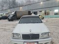 1999 Mercedes-Benz C-Класс 230 I (W202) Рестайлинг, белый, 500000 рублей