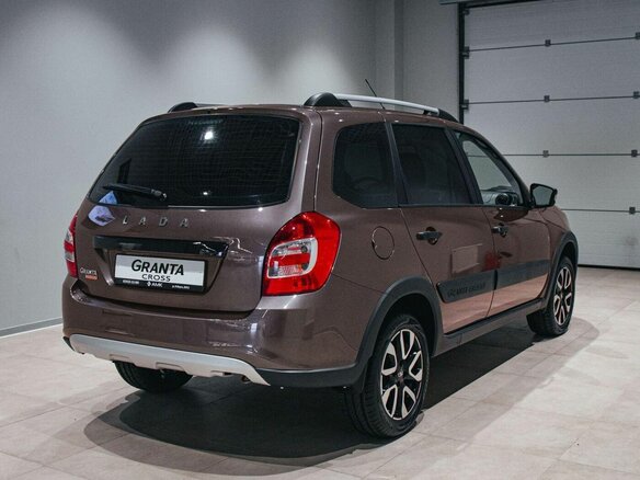 2026 Lada (ВАЗ) Granta Cross I Рестайлинг, коричневый, 1255000 рублей - вид 3