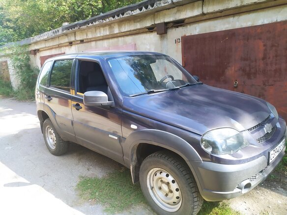 2013 Chevrolet Niva I Рестайлинг, коричневый, 440000 рублей - вид 1