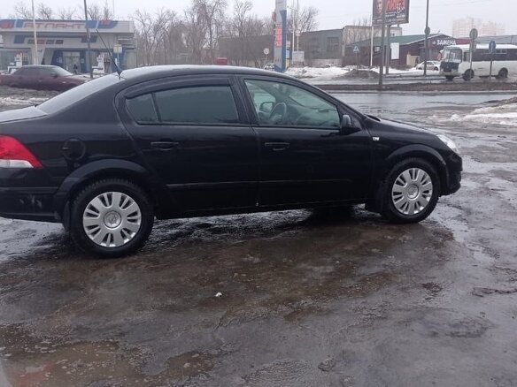 2008 Opel Astra H Рестайлинг, чёрный, 420000 рублей - вид 2