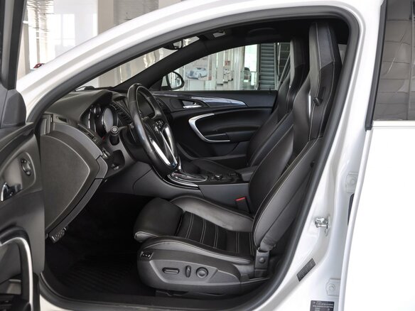 2012 Opel Insignia OPC I, белый - вид 5