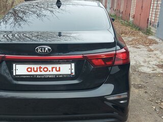2020 Kia Cerato IV, чёрный, 2350000 рублей, вид 3