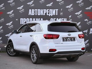 2018 Kia Sorento III Prime Рестайлинг, белый, 2490000 рублей, вид 5