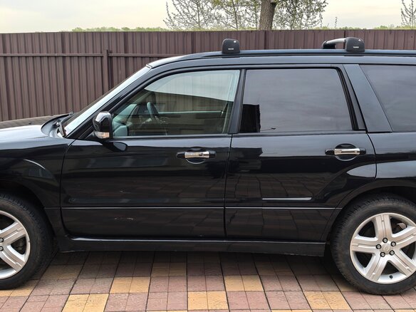 2005 Subaru Forester II Рестайлинг, чёрный, 850000 рублей - вид 1