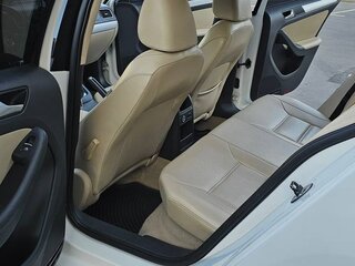 2013 Volkswagen Jetta VI, белый, 1550000 рублей, вид 3