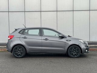 2015 Kia Rio III Рестайлинг, серый, 1099000 рублей, вид 5