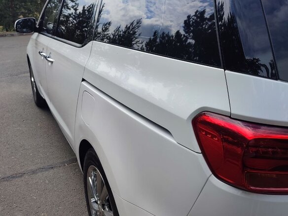 2020 Kia Carnival III, белый, 3700000 рублей - вид 4