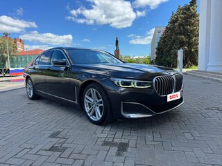 2019 BMW 7 серии 730d xDrive VI (G11/G12) Рестайлинг, серый, 4700000 рублей, вид 3
