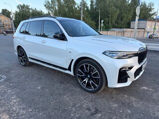 2021 BMW X7 40d I (G07), белый, 9490000 рублей, вид 1