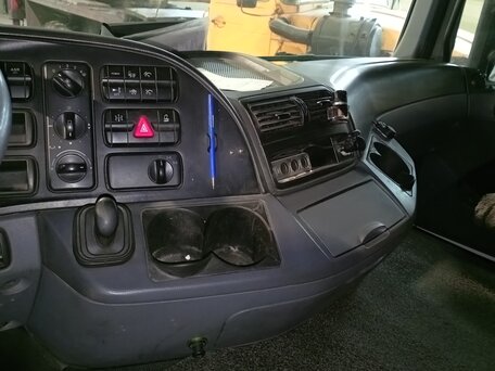 2010 Mercedes-Benz Actros, белый, 2400000 рублей, вид 5