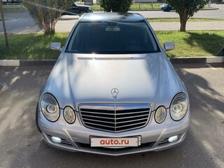 2007 Mercedes-Benz E-Класс 200 III (W211, S211) Рестайлинг, серебристый, 1055000 рублей, вид 4