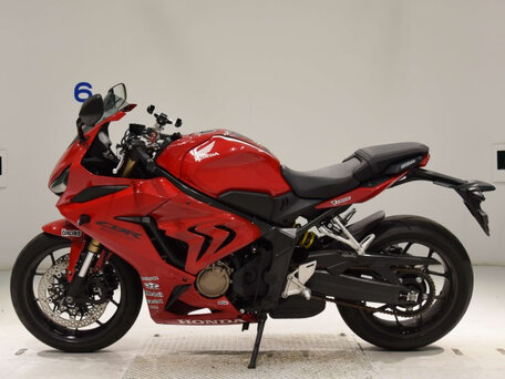 2020 Honda CB 650R, красный, 850000 рублей, вид 2