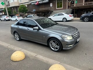 2010 Mercedes-Benz C-Класс 180 BlueEFFICIENCY III (W204), серый, 1000000 рублей, вид 4