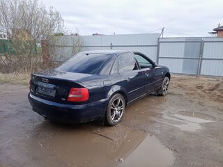 1999 Audi A4 I (B5) Рестайлинг, синий, 140000 рублей, вид 5