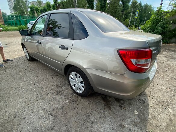 2019 Lada (ВАЗ) Granta I Рестайлинг, серебристый, 400000 рублей - вид 5