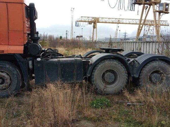2004 КамАЗ 6460, оранжевый, 1250000 рублей - вид 5