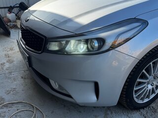 2018 Kia Cerato III Рестайлинг (Classic), серебристый, 1400000 рублей, вид 5