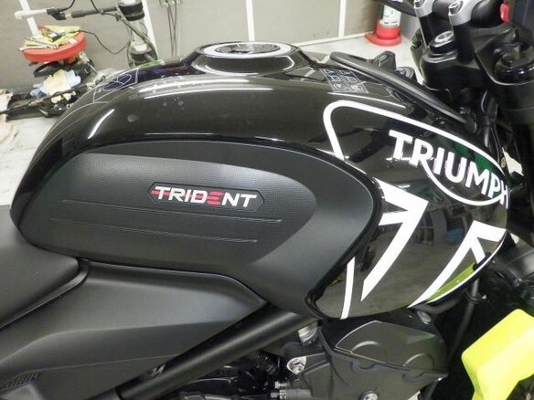 2024 Triumph Trident 660, чёрный, 1100000 рублей - вид 6