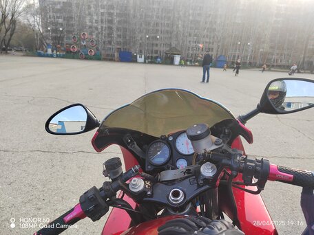 1997 Honda VTR 1000, красный, 400000 рублей, вид 2