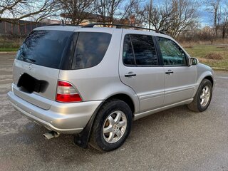 2002 Mercedes-Benz M-Класс 400 I (W163) Рестайлинг, серебристый, 1000000 рублей, вид 5
