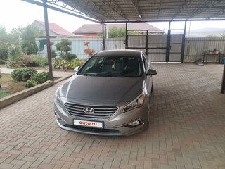 2016 Hyundai Sonata VII (LF), серебристый, 1600000 рублей, вид 1