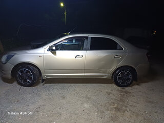 2013 Chevrolet Cobalt II, бежевый, 350000 рублей, вид 2