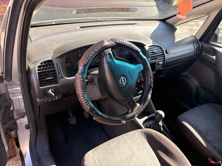 2000 Opel Zafira A, серебристый, 250000 рублей, вид 5