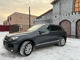 2013 Volkswagen Touareg II, серый, 2500000 рублей, вид 5