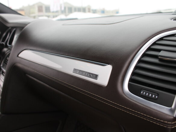 2010 Audi Q7 8-speed I (4L) Рестайлинг, коричневый - вид 13