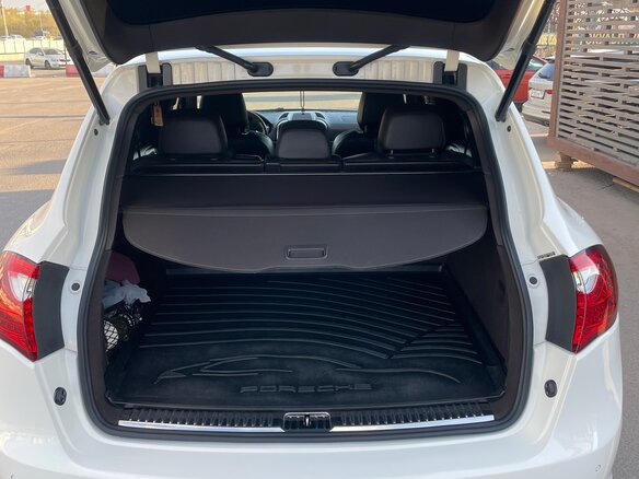 2011 Porsche Cayenne II (958), белый, 2200000 рублей - вид 15