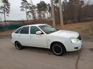 2014 Lada (ВАЗ) Priora I Рестайлинг, белый, 400000 рублей, вид 2
