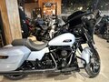 2024 Harley-Davidson Street Glide, чёрный, 3950000 рублей - вид 2