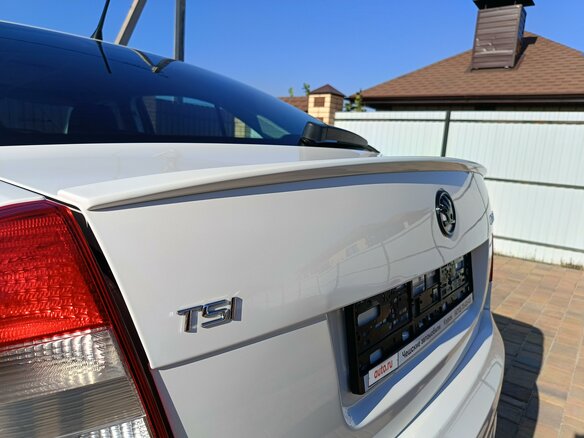 2011 Skoda Octavia II (A5) Рестайлинг, белый, 1150000 рублей - вид 8