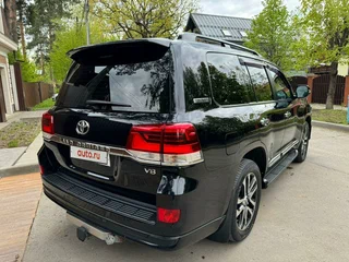 2019 Toyota Land Cruiser 200 Series Рестайлинг 2, чёрный, 8350000 рублей, вид 5