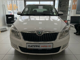 2012 Skoda Fabia II Рестайлинг, белый, 360000 рублей, вид 3