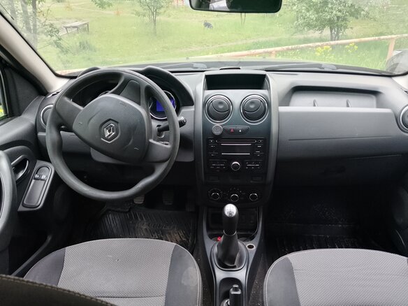 2015 Renault Duster I Рестайлинг, коричневый, 880000 рублей - вид 4