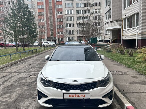 2019 Kia Optima IV Рестайлинг, белый, 2100000 рублей