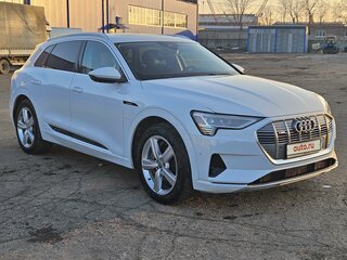 2019 Audi e-tron 55 I, белый, 3300000 рублей, вид 5