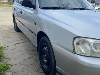 2005 Hyundai Accent ТагАЗ II, серебристый, 500000 рублей, вид 4