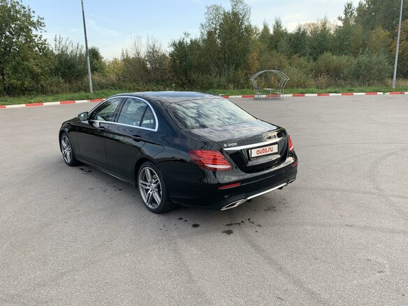2016 Mercedes-Benz E-Класс 200 V (W213, S213, C238), чёрный - вид 3