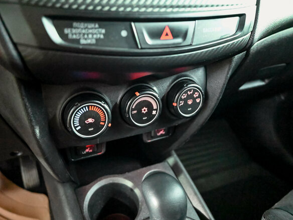 2014 Mitsubishi ASX I Рестайлинг, белый, 1200000 рублей - вид 13