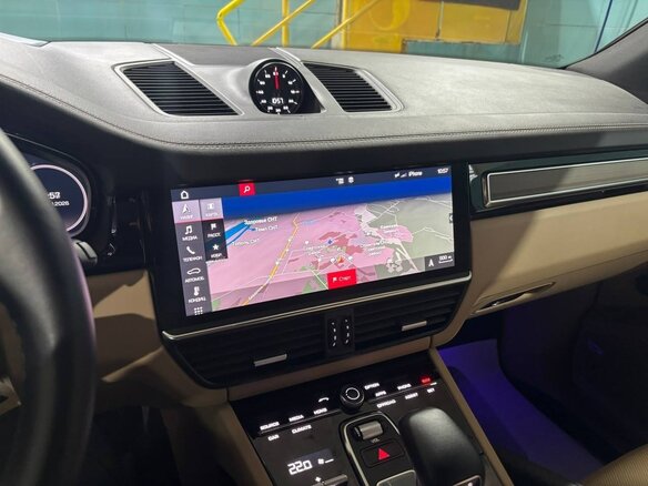 2018 Porsche Cayenne III, коричневый, 8800000 рублей - вид 17