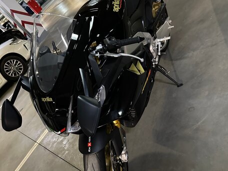 2022 Aprilia RSV4, чёрный, 2400000 рублей, вид 4