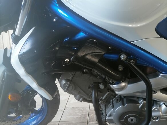 2009 Suzuki SFV 650 Gladius, синий, 400000 рублей - вид 7