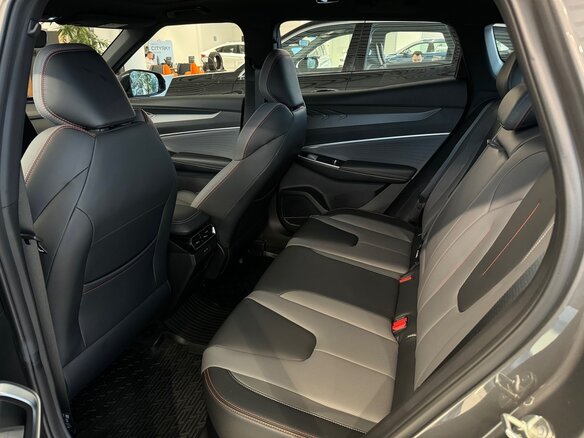 2026 Geely Cityray, серый, 3473806 рублей - вид 5