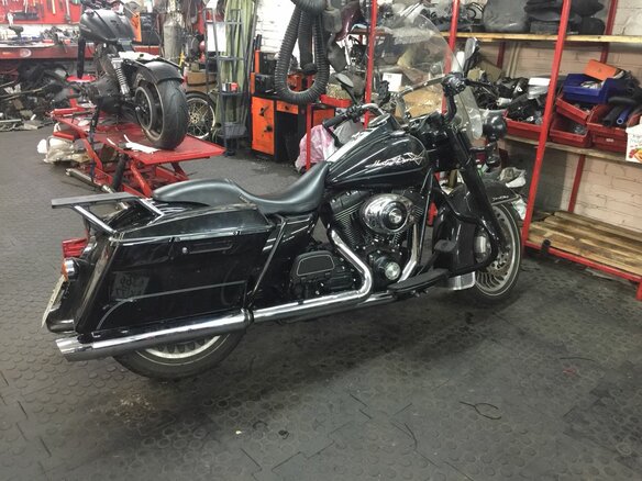 2011 Harley-Davidson Road King, чёрный - вид 3