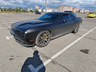 2019 Dodge Challenger III Рестайлинг 2, красный, 4000000 рублей, вид 1