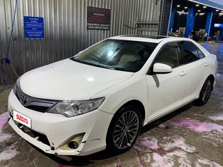2012 Toyota Camry US Market VII (XV50), белый, 1050000 рублей, вид 2