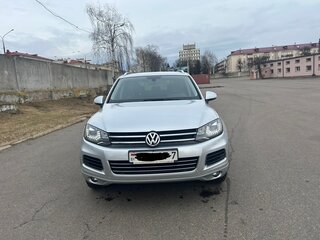 2012 Volkswagen Touareg II, серебристый, 2050000 рублей, вид 4