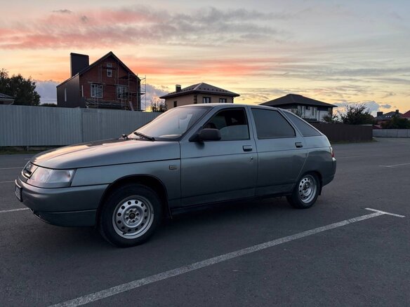 2004 Lada (ВАЗ) 2112, серый, 260000 рублей - вид 1